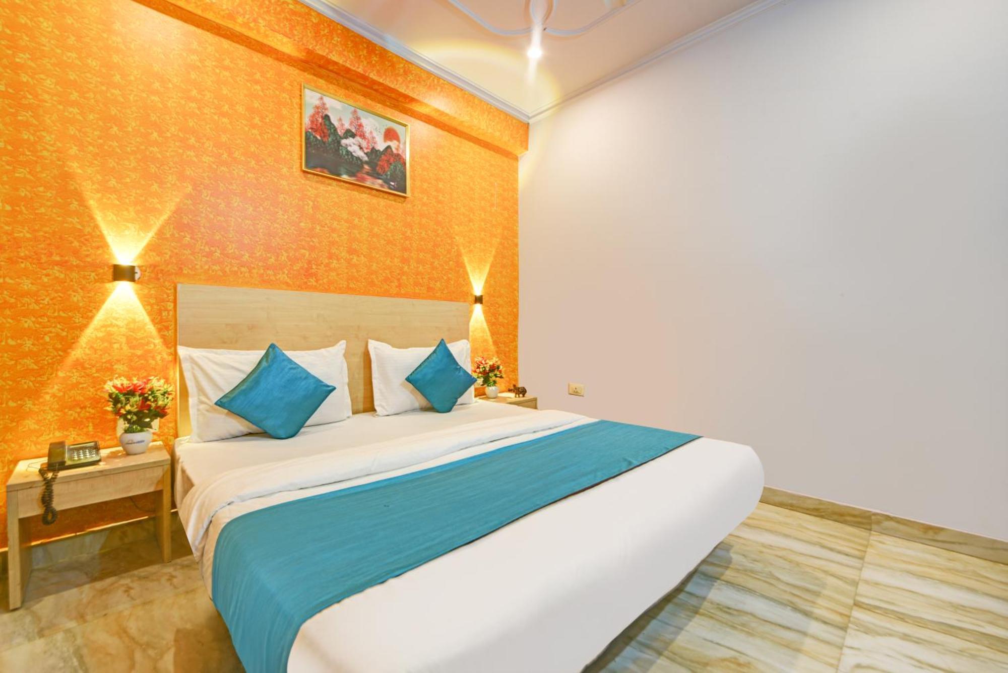 Royal Spark Inn1 - Medicity Gurugram, Near Medanta Hospital Ґурґаон Екстер'єр фото