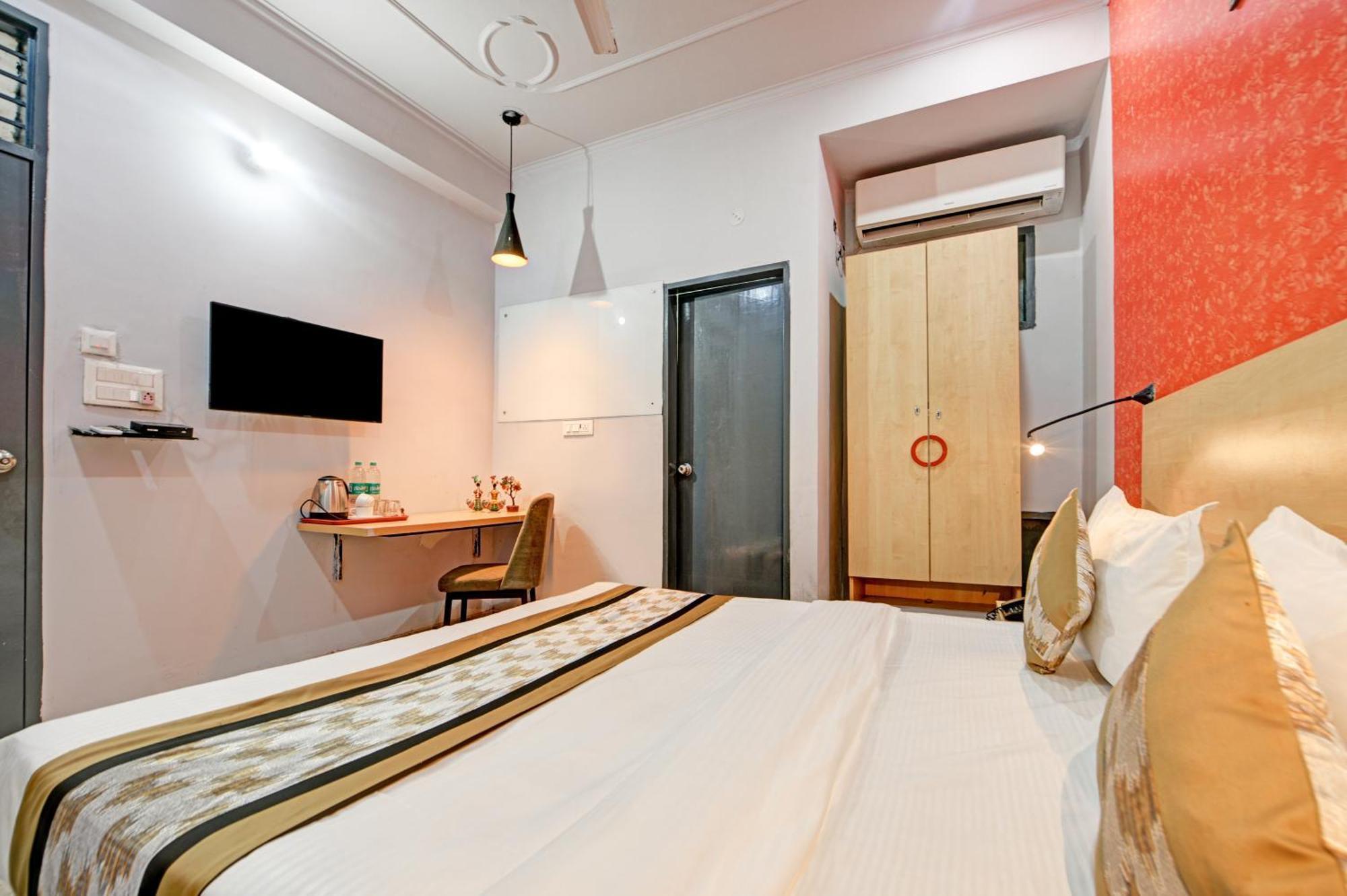 Royal Spark Inn1 - Medicity Gurugram, Near Medanta Hospital Ґурґаон Екстер'єр фото