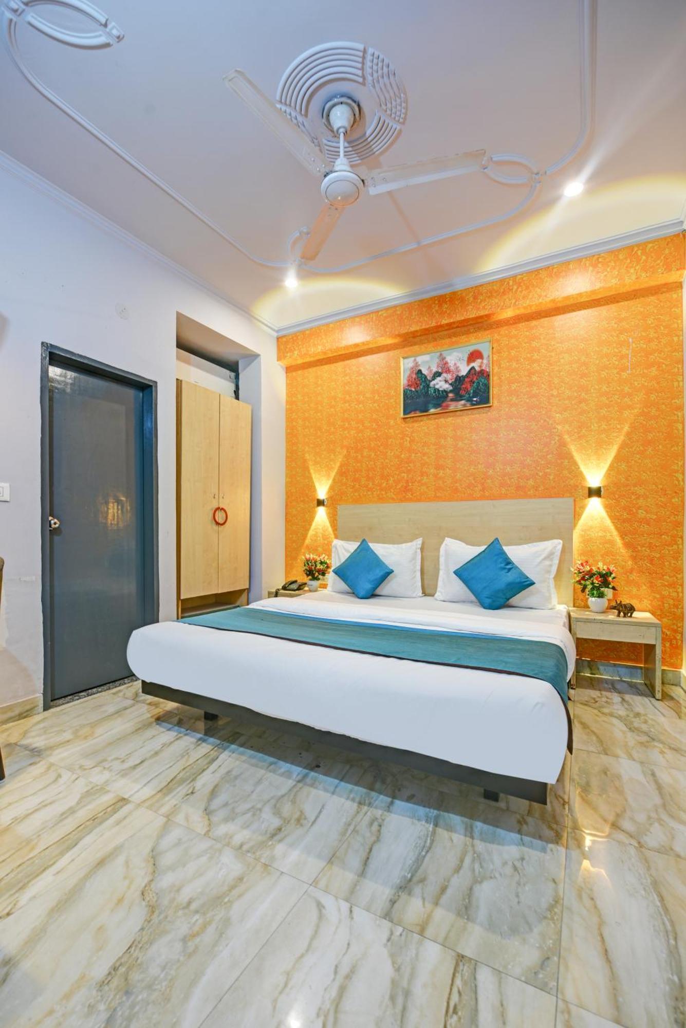 Royal Spark Inn1 - Medicity Gurugram, Near Medanta Hospital Ґурґаон Екстер'єр фото
