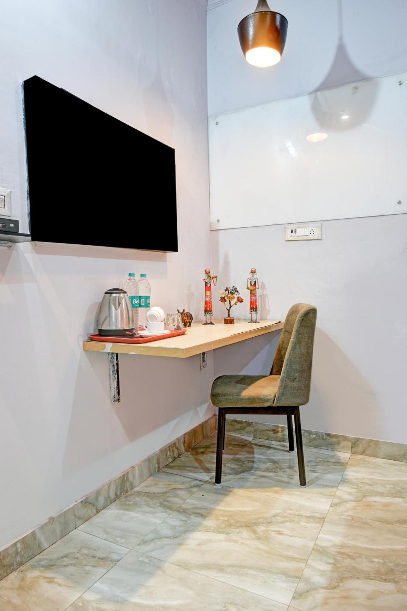 Royal Spark Inn1 - Medicity Gurugram, Near Medanta Hospital Ґурґаон Екстер'єр фото