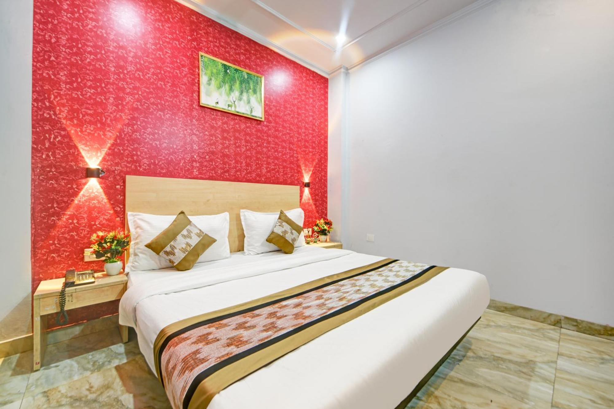 Royal Spark Inn1 - Medicity Gurugram, Near Medanta Hospital Ґурґаон Екстер'єр фото