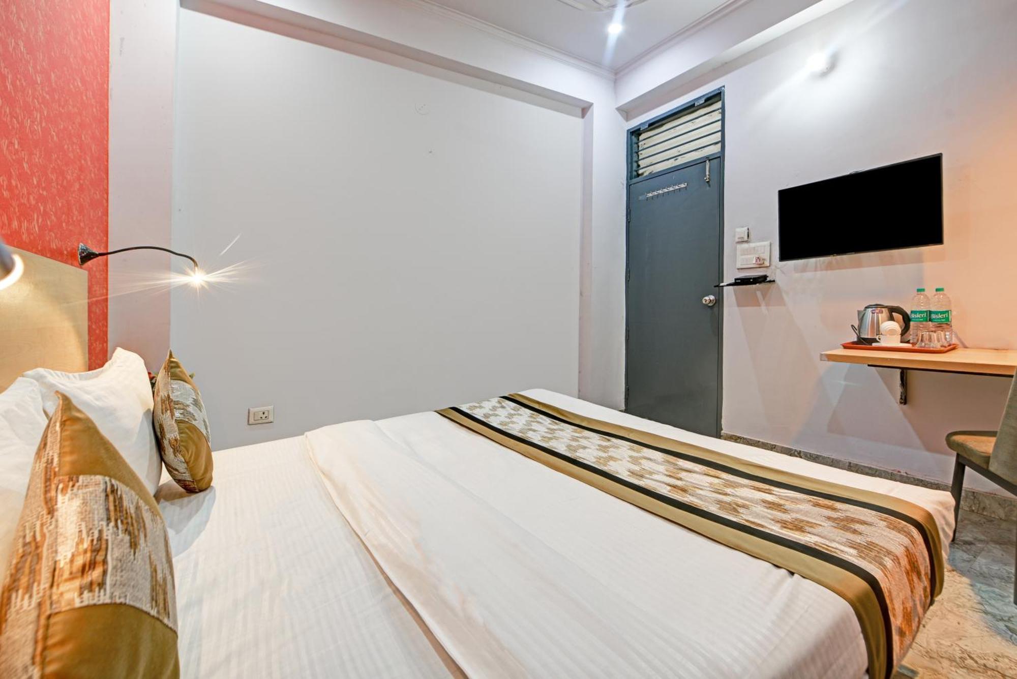 Royal Spark Inn1 - Medicity Gurugram, Near Medanta Hospital Ґурґаон Екстер'єр фото
