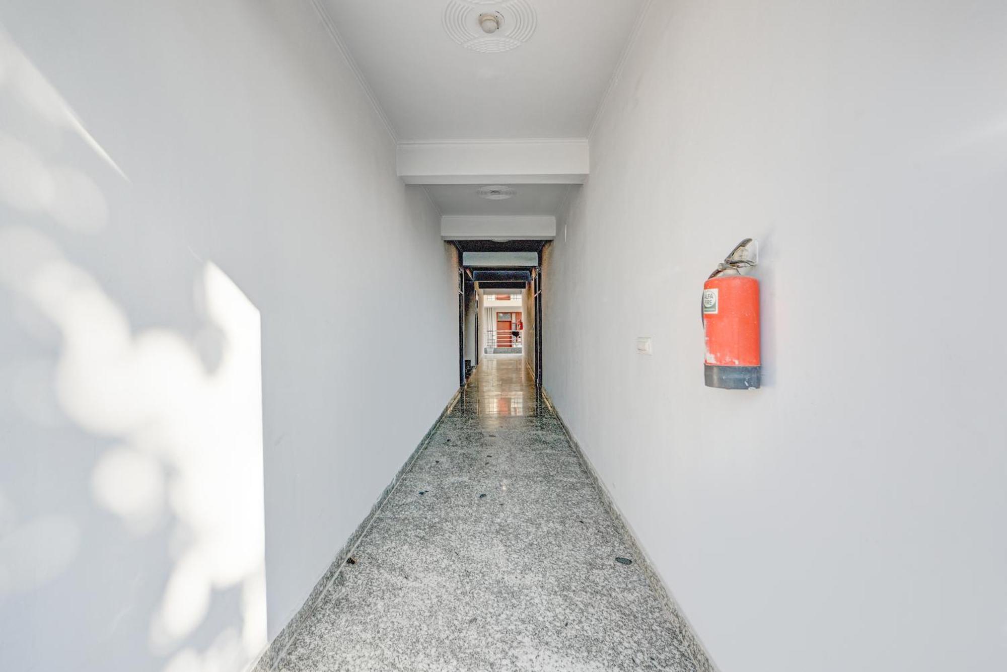 Royal Spark Inn1 - Medicity Gurugram, Near Medanta Hospital Ґурґаон Екстер'єр фото